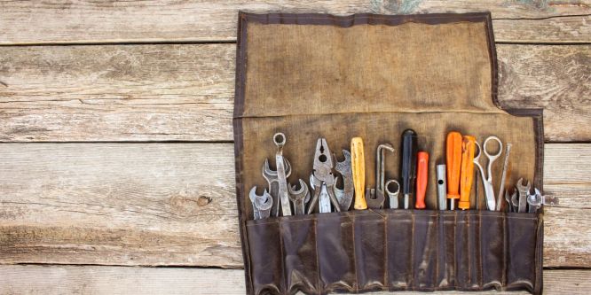Kit d’emergenza domestico per porte e serrature: cosa tenere in casa senza fare danni